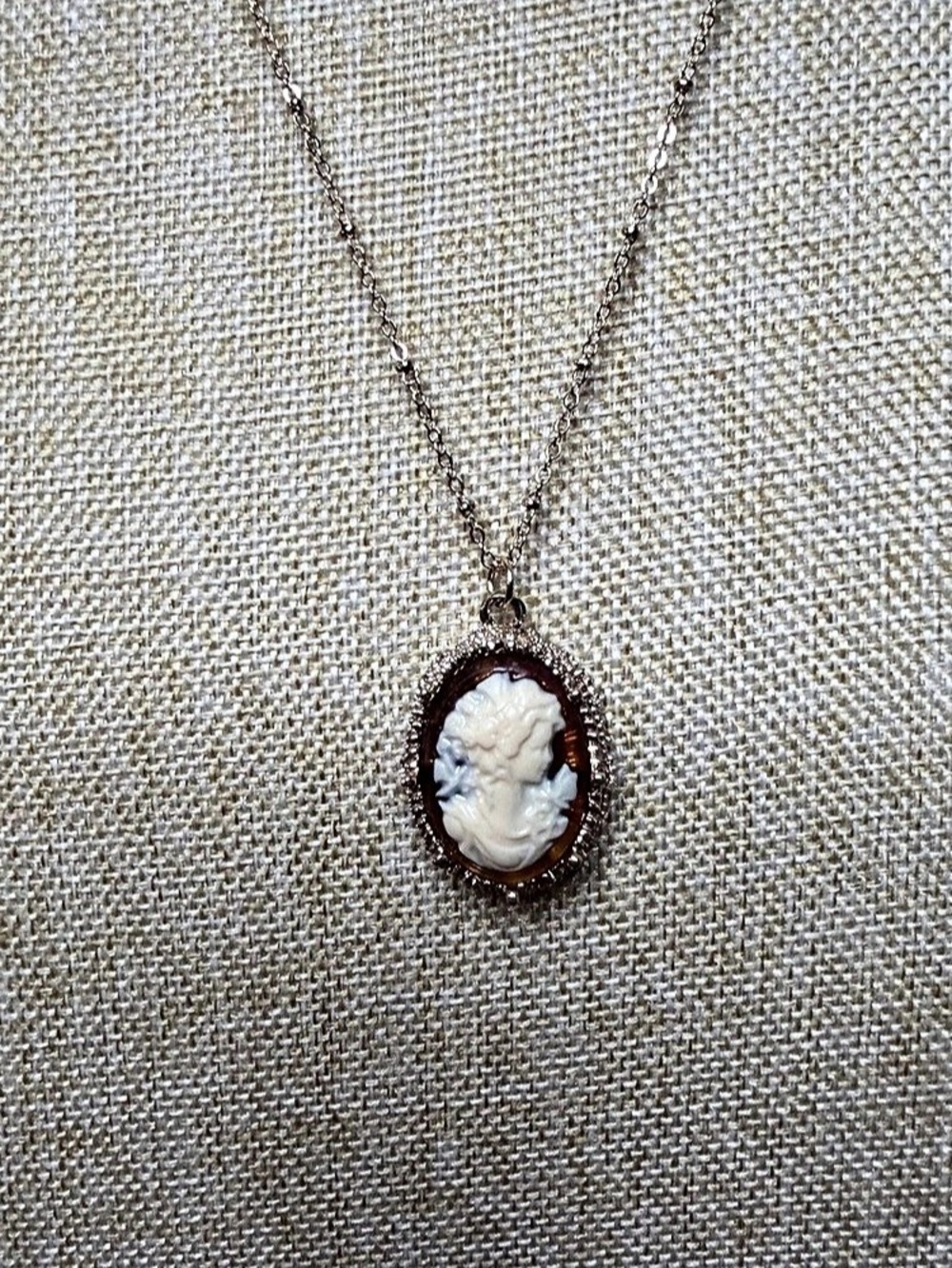 Cameo Pendant Necklace in Brown & Gold Like New